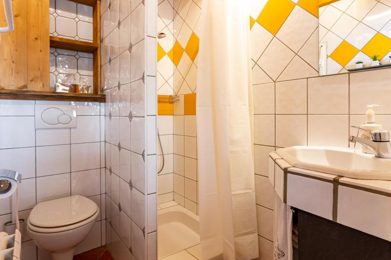La Ferme Des Cousines Apartment Saint-Sigismond  Bagian luar foto